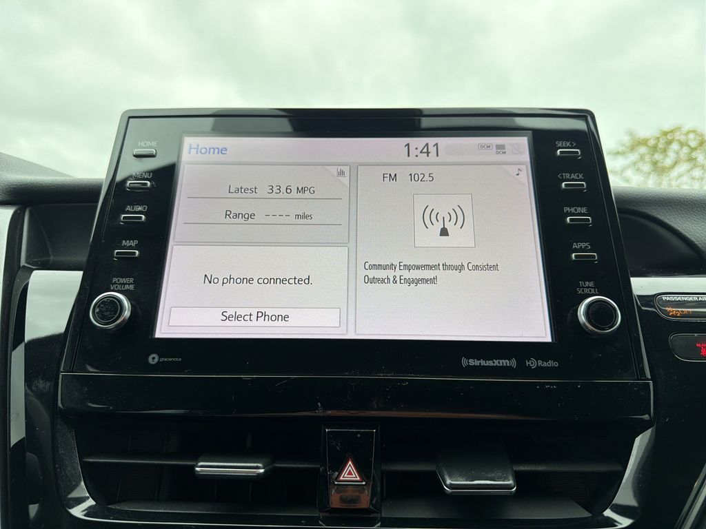 2022 Toyota Camry XSE - Photo 28