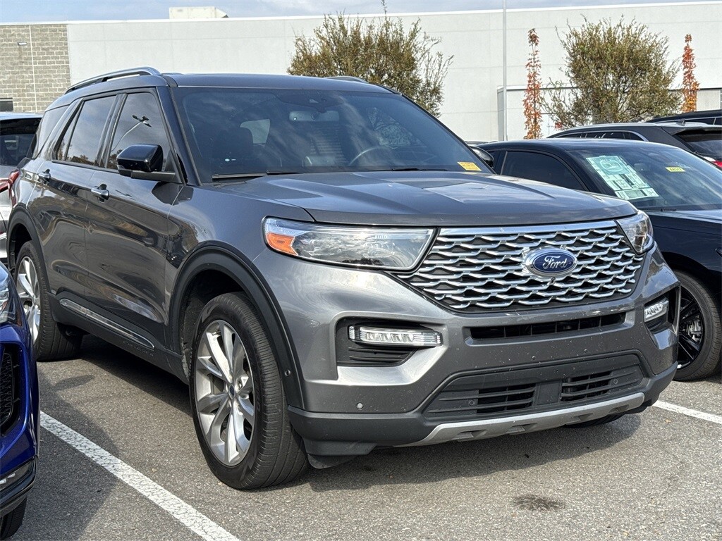 2021 Ford Explorer Platinum photo 2