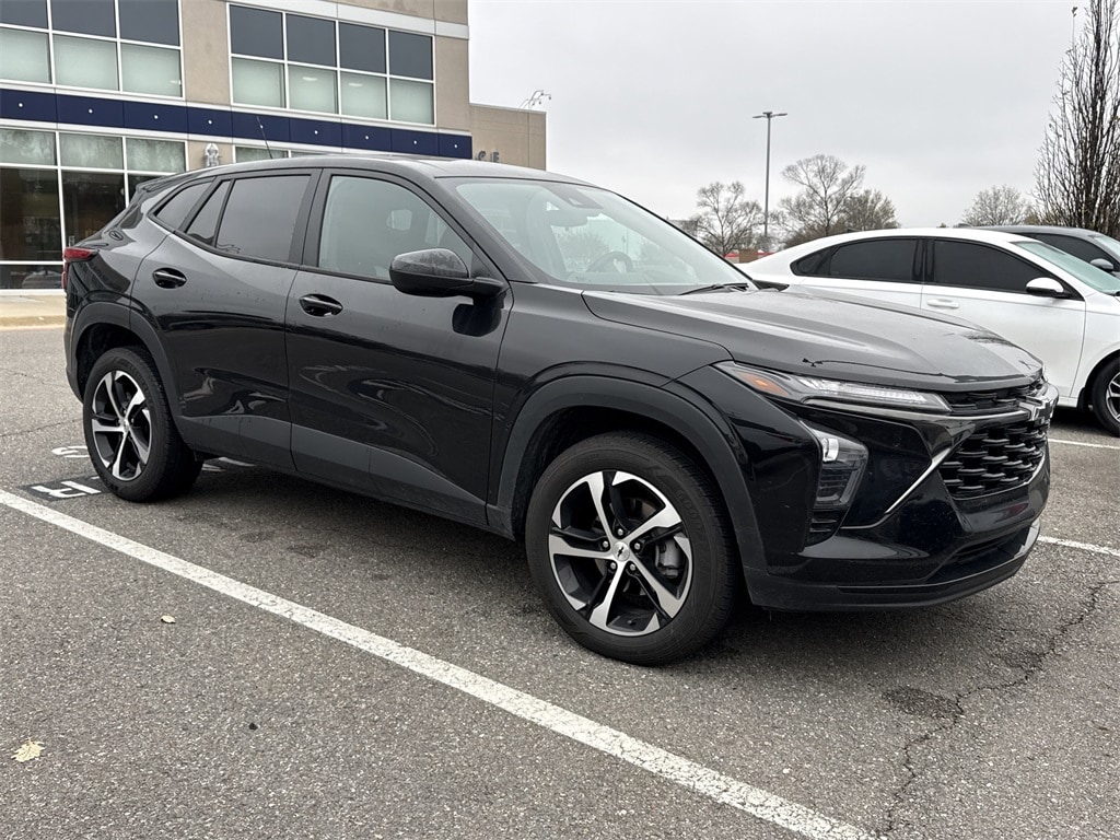 Used 2024 Chevrolet Trax 1RS SUV