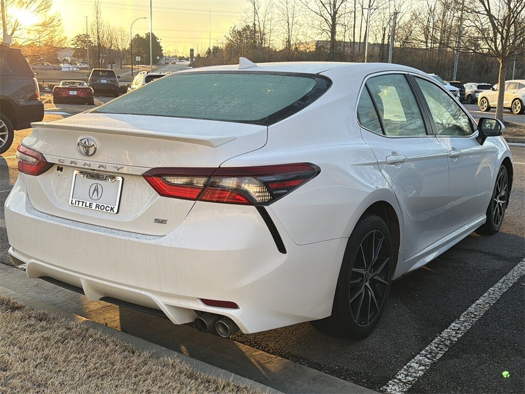 Used 2022 Toyota Camry SE Sedan