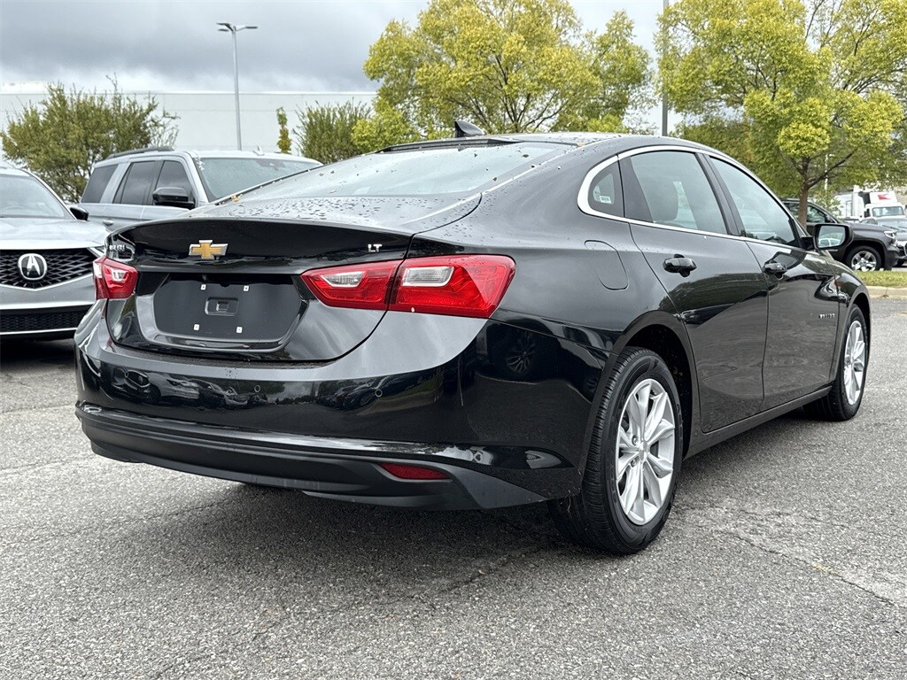 2024 Chevrolet Malibu 1LT photo 3