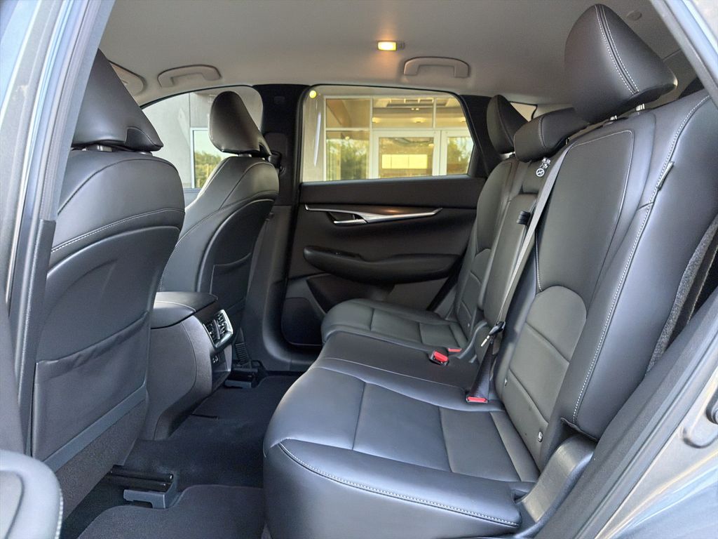 2025 INFINITI QX50 Pure - Photo 19