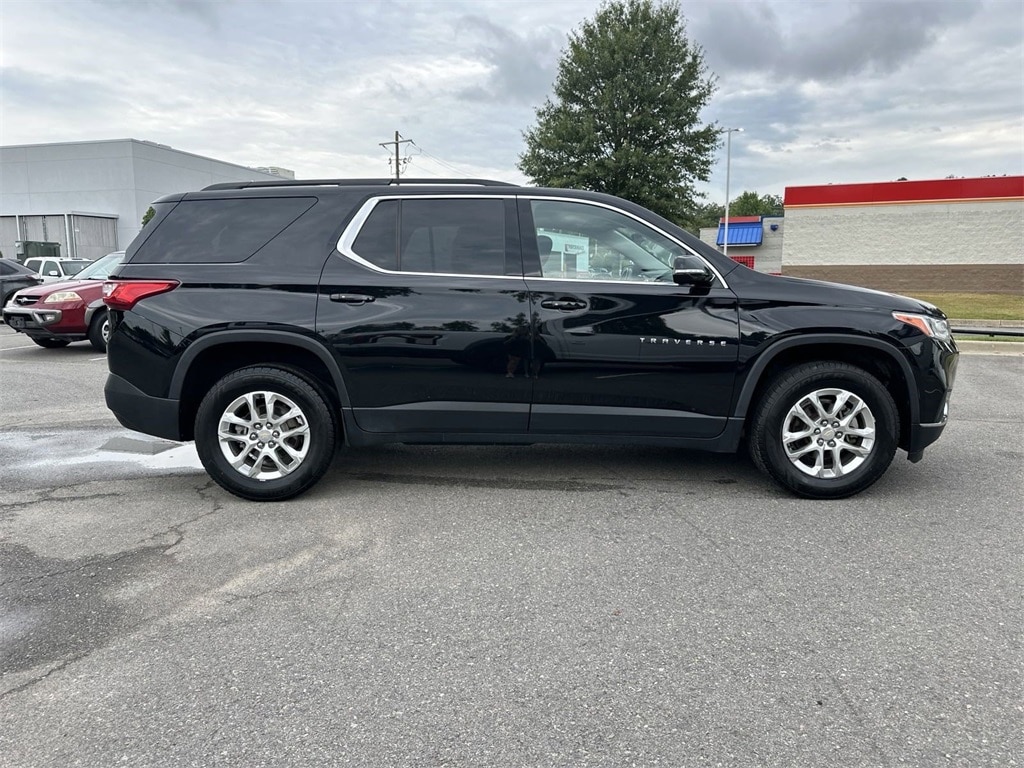 Used 2019 Chevrolet Traverse 1LT with VIN 1GNERGKW6KJ280341 for sale in Little Rock, AR