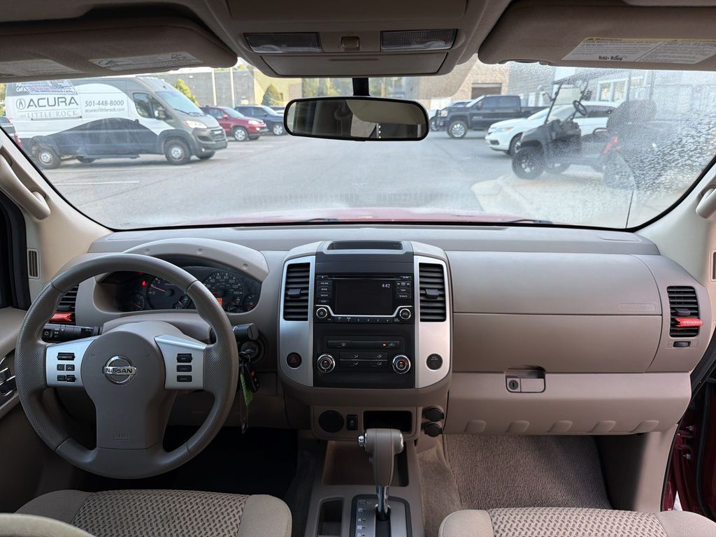 2016 Nissan Frontier 17