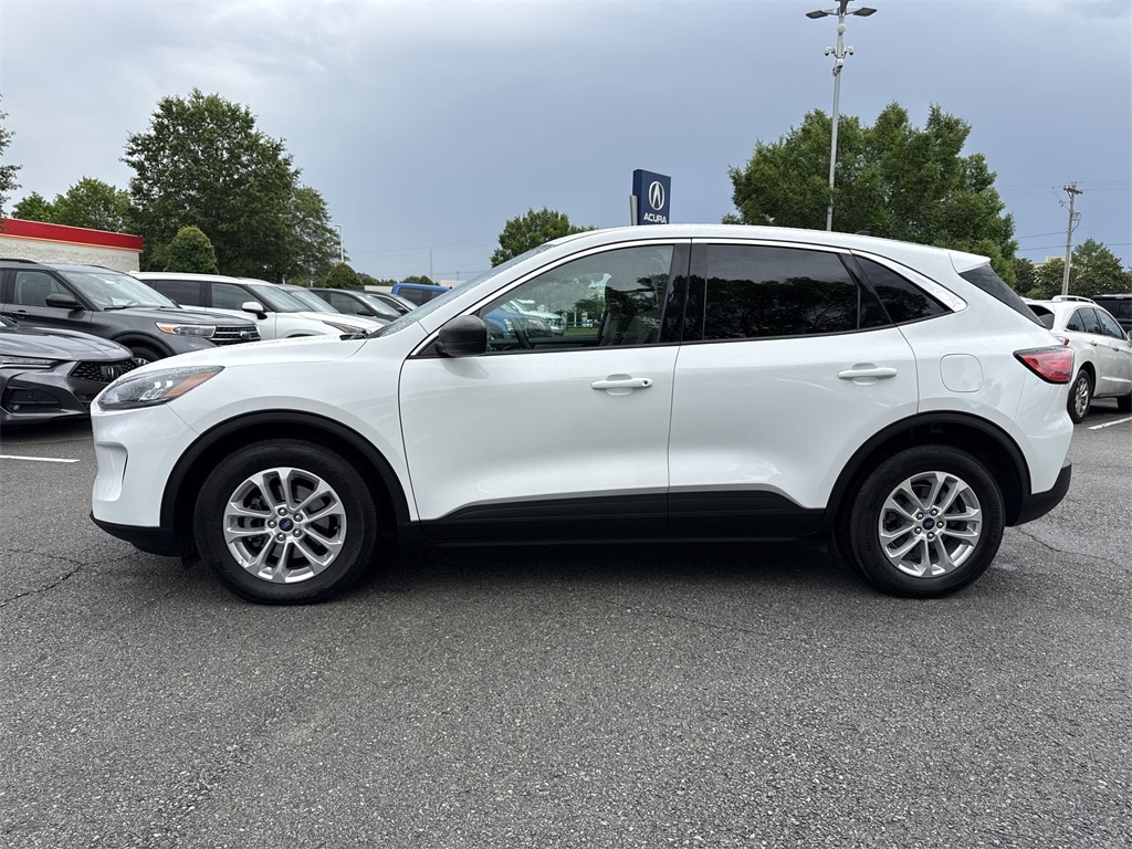 Used 2022 Ford Escape SE with VIN 1FMCU0G66NUB54204 for sale in Little Rock, AR