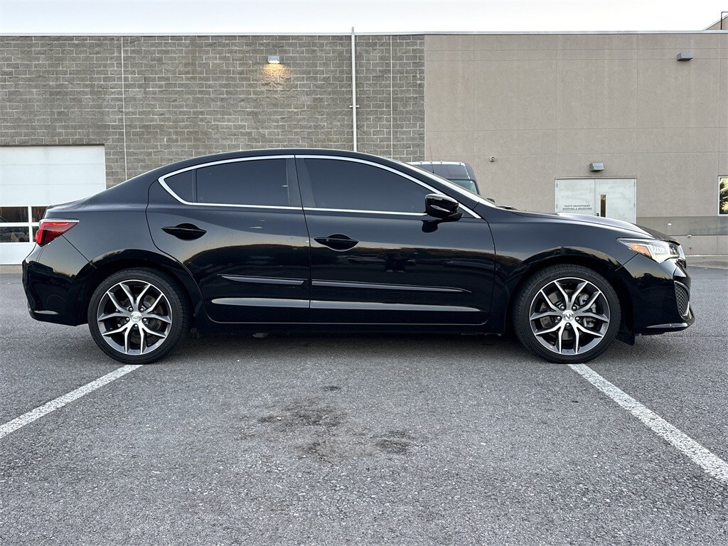 2020 Acura ILX Premium photo 2