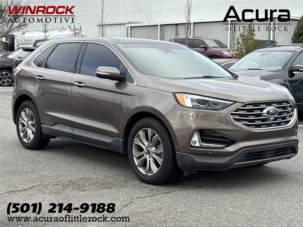 2019 Ford Edge Titanium's photo