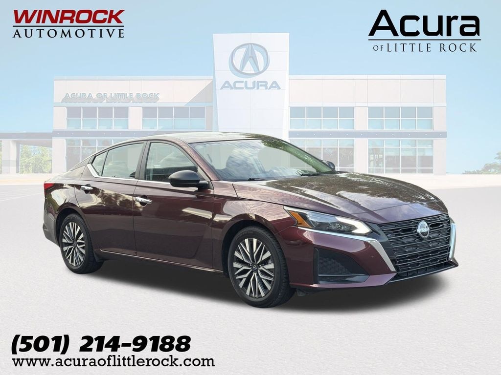 Used 2025 Nissan Altima SV Sedan