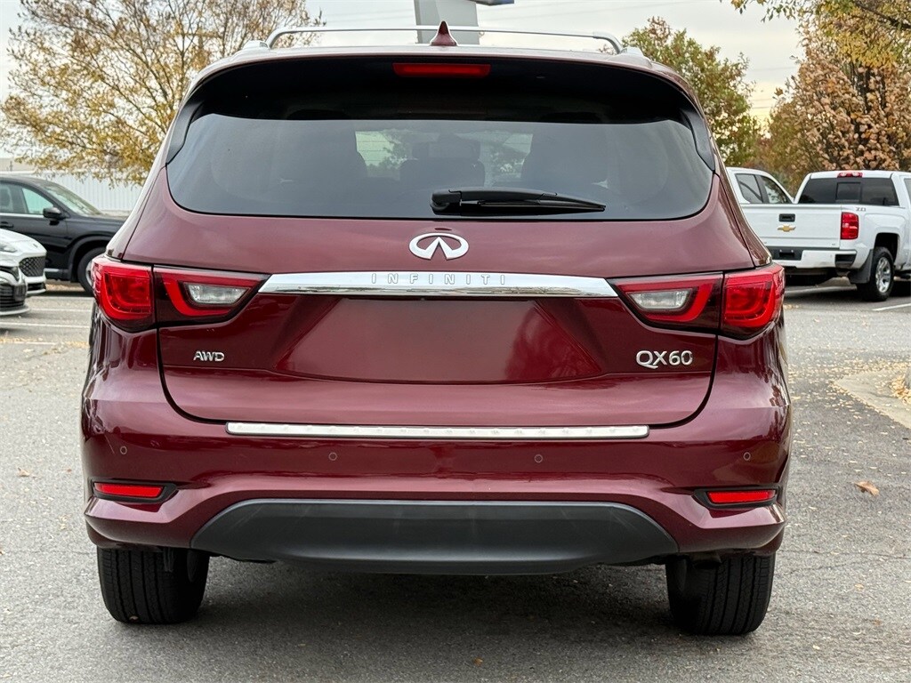 2020 Infiniti QX60 Luxe photo 4