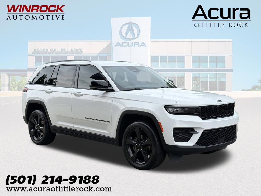 2023 Jeep Grand Cherokee Altitude 4x4's photo