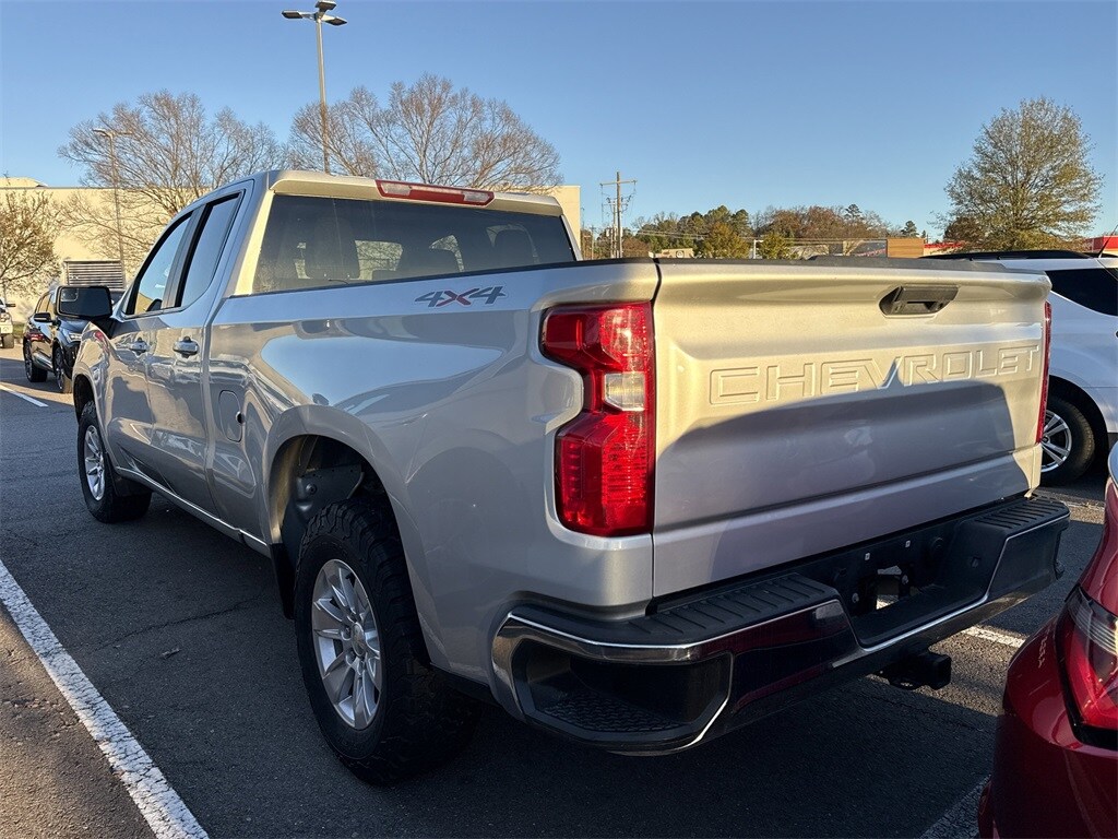 2020 Chevrolet Silverado 1500 LT photo 4