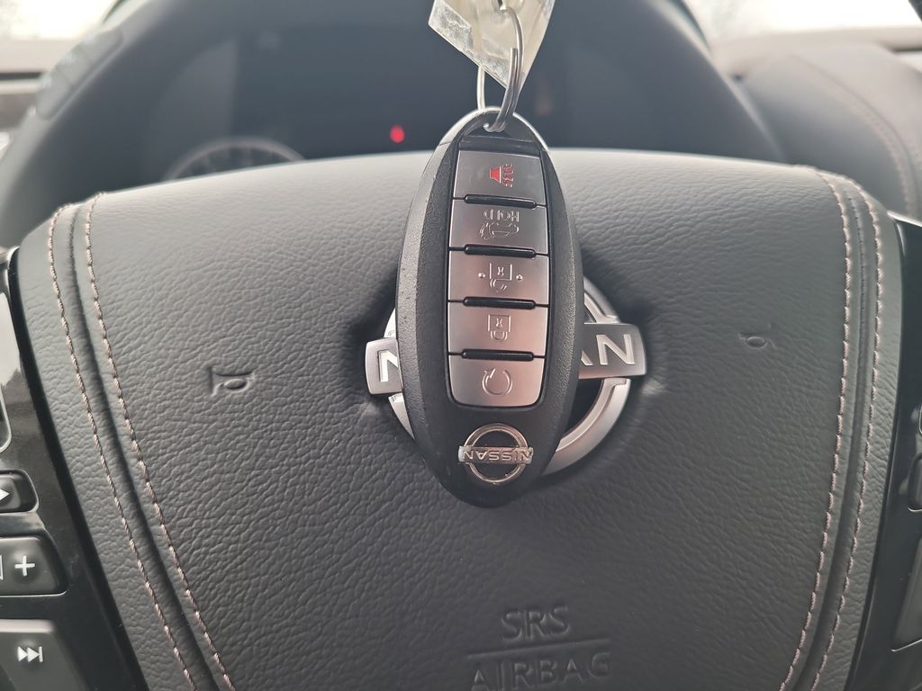 2023 Nissan Armada Platinum - Photo 32