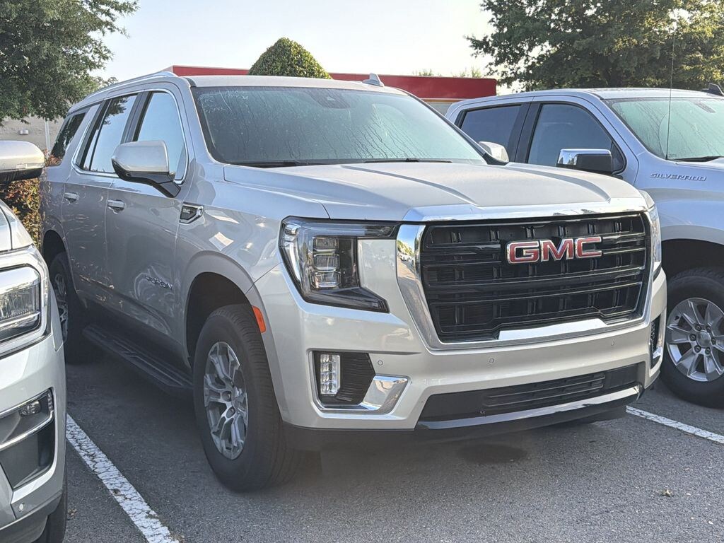 Used 2024 GMC Yukon SLE SUV