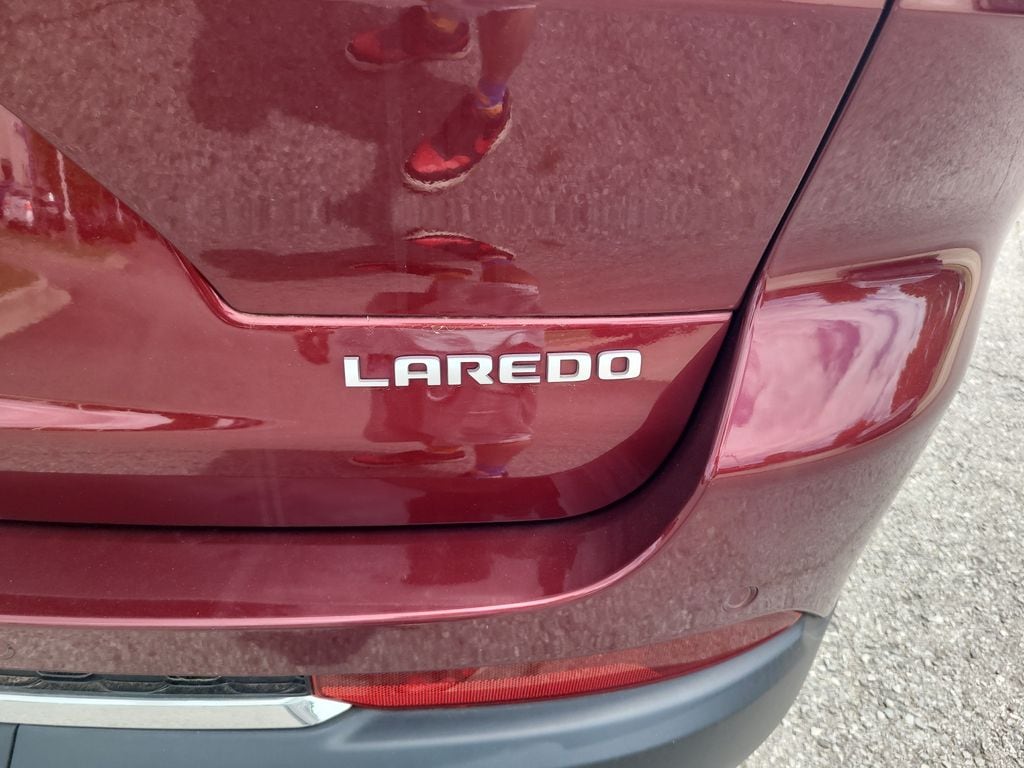 Used 2025 Jeep Grand Cherokee L Laredo SUV