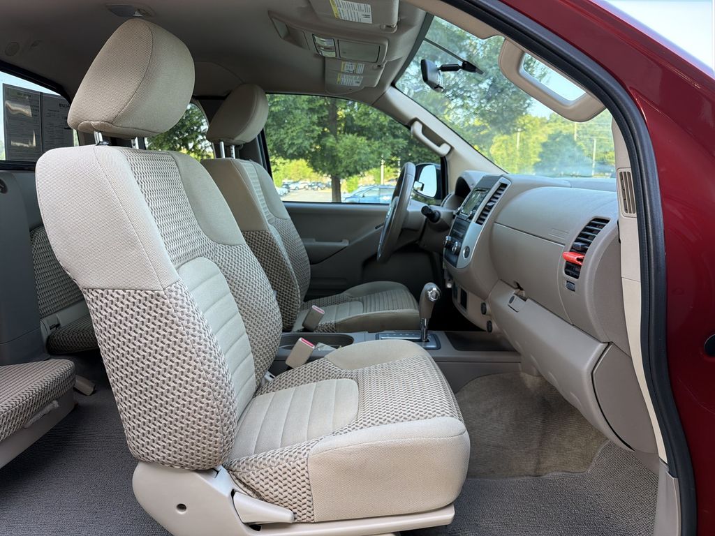 2016 Nissan Frontier 15