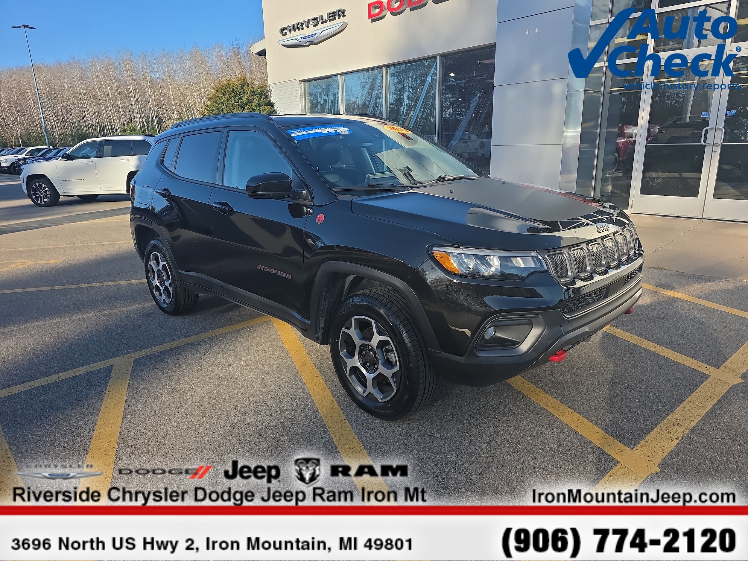 2022 Jeep Compass Trailhawk's photo
