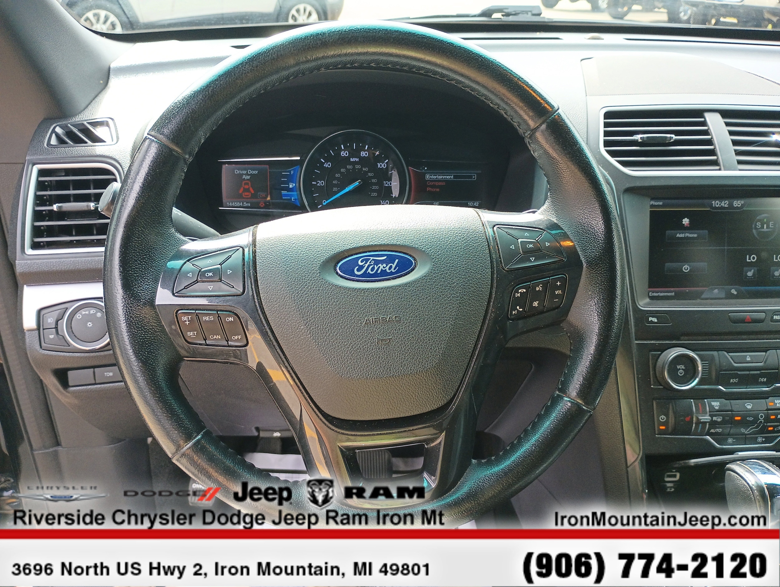 2016 Ford Explorer XLT - Photo 21