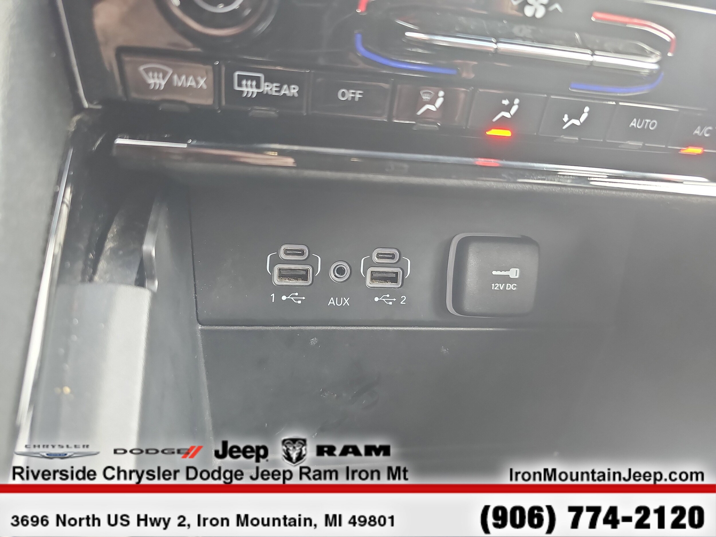 2023 Jeep Grand Cherokee L Laredo - Photo 18