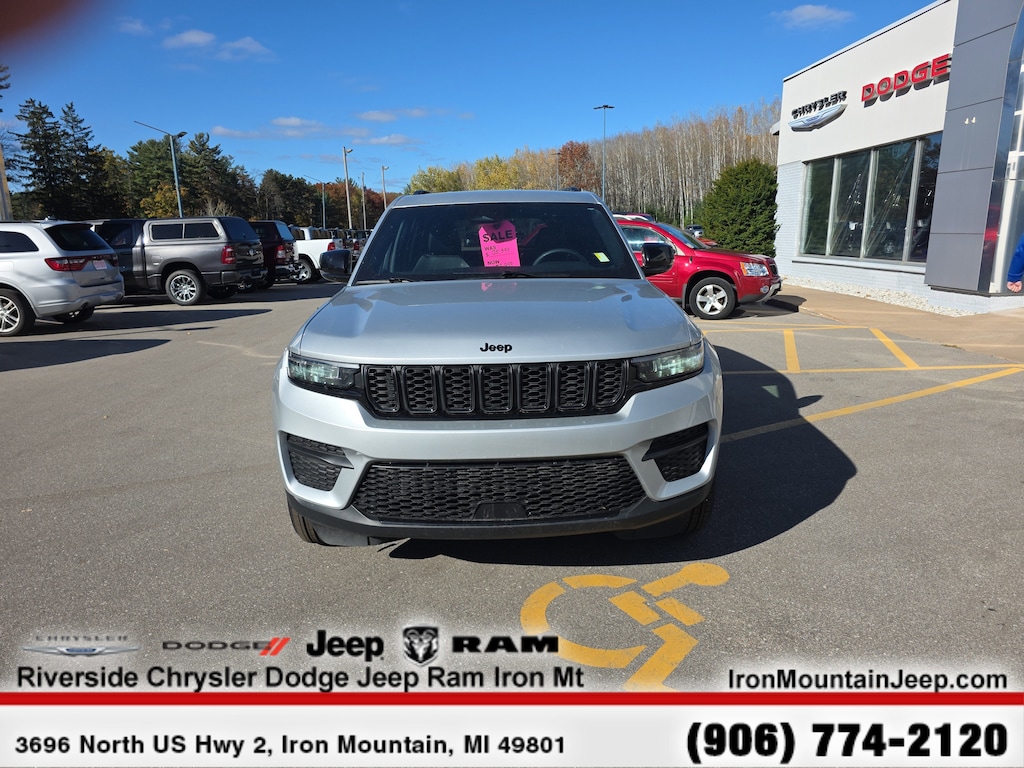 Certified 2023 Jeep Grand Cherokee Laredo SUV