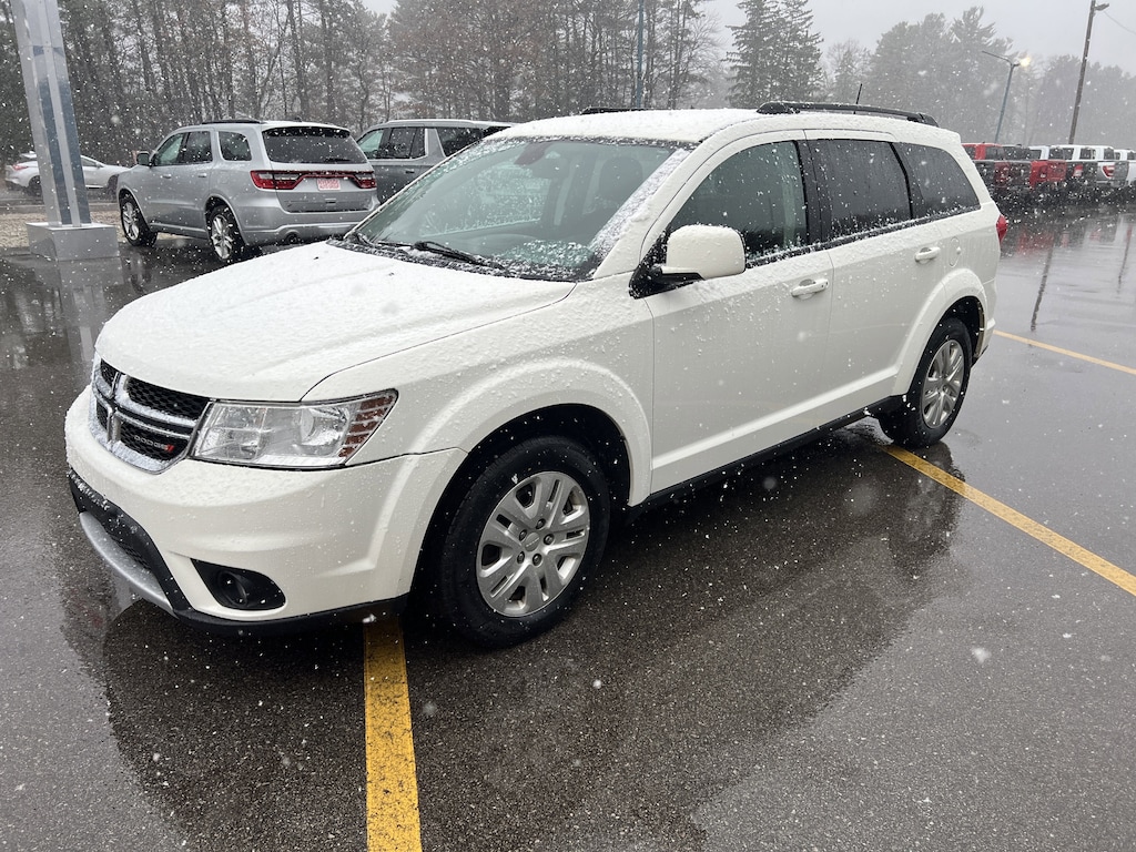 Used 2019 Dodge Journey SE SUV