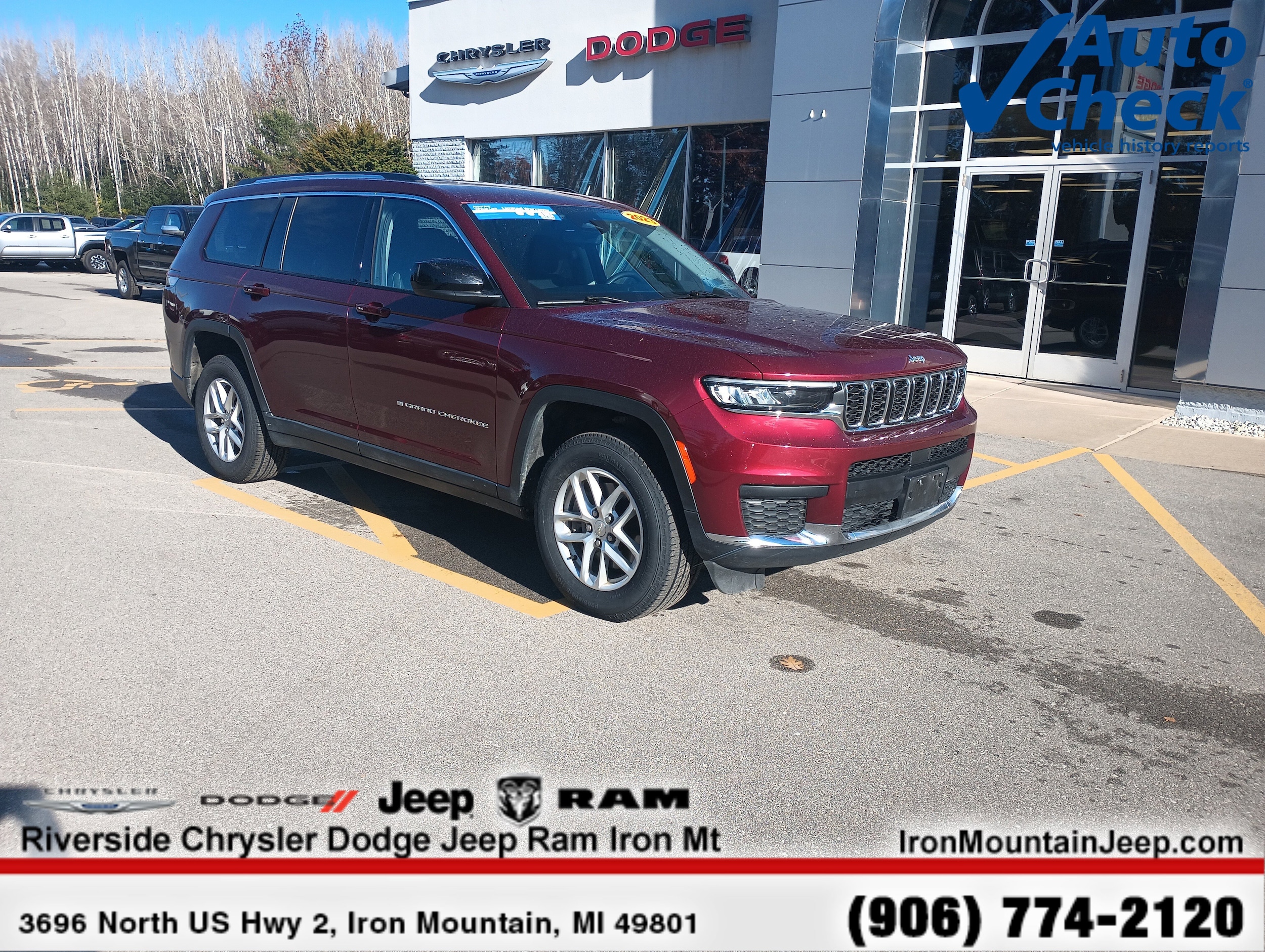 2023 Jeep Grand Cherokee L Laredo's photo