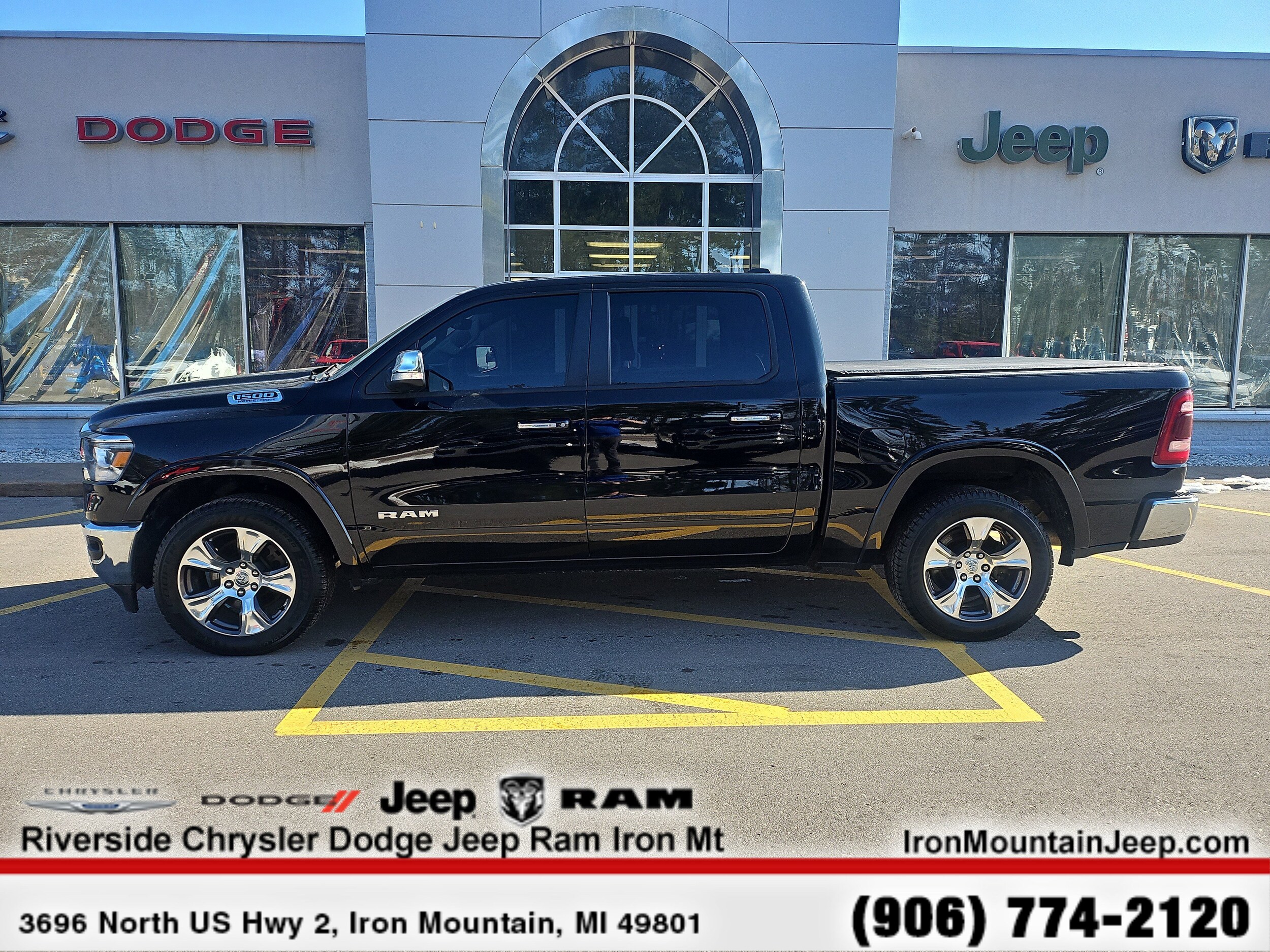 2022 Ram 1500 Laramie photo 3