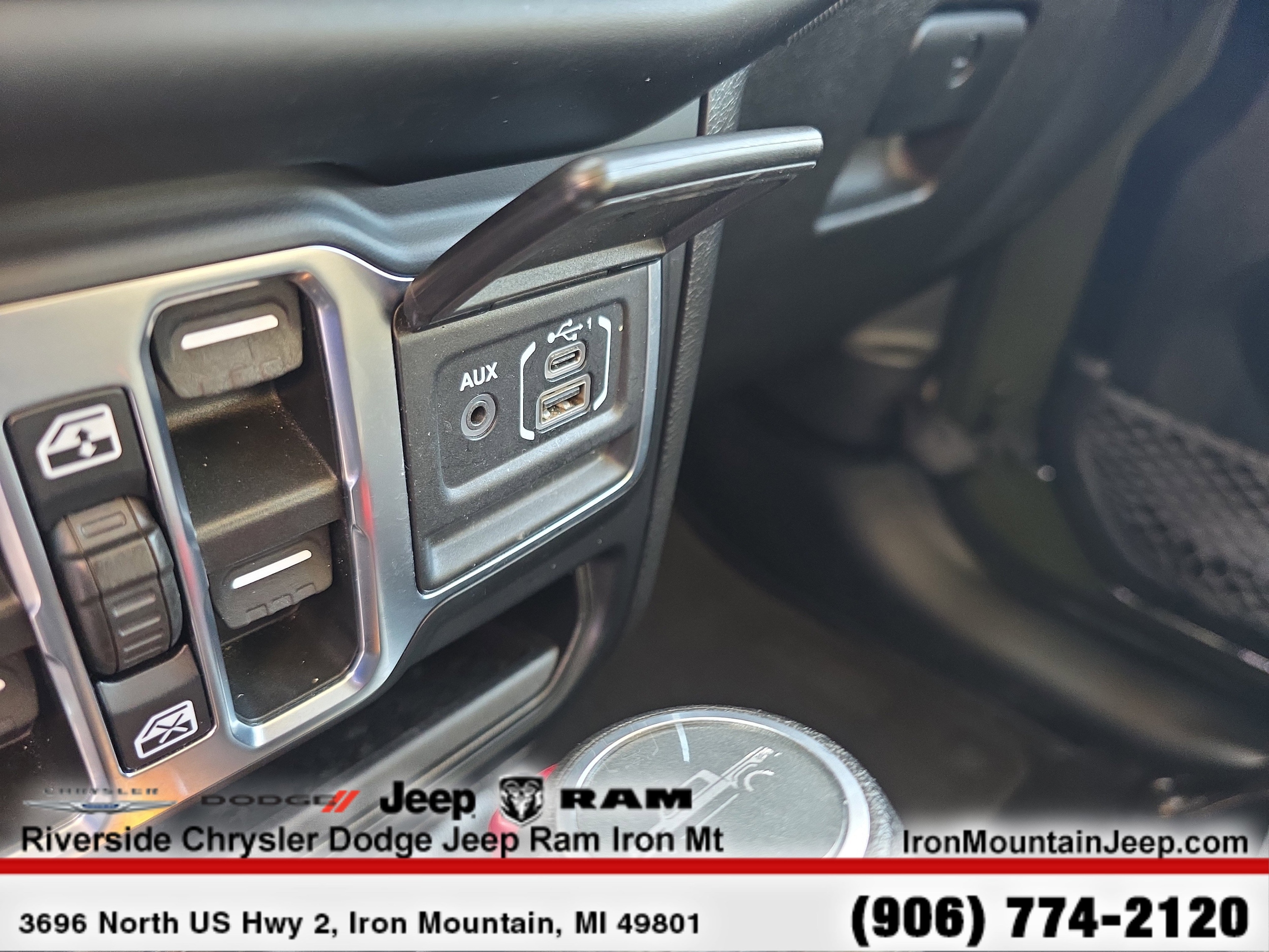 2023 Jeep Gladiator Sport S - Photo 18