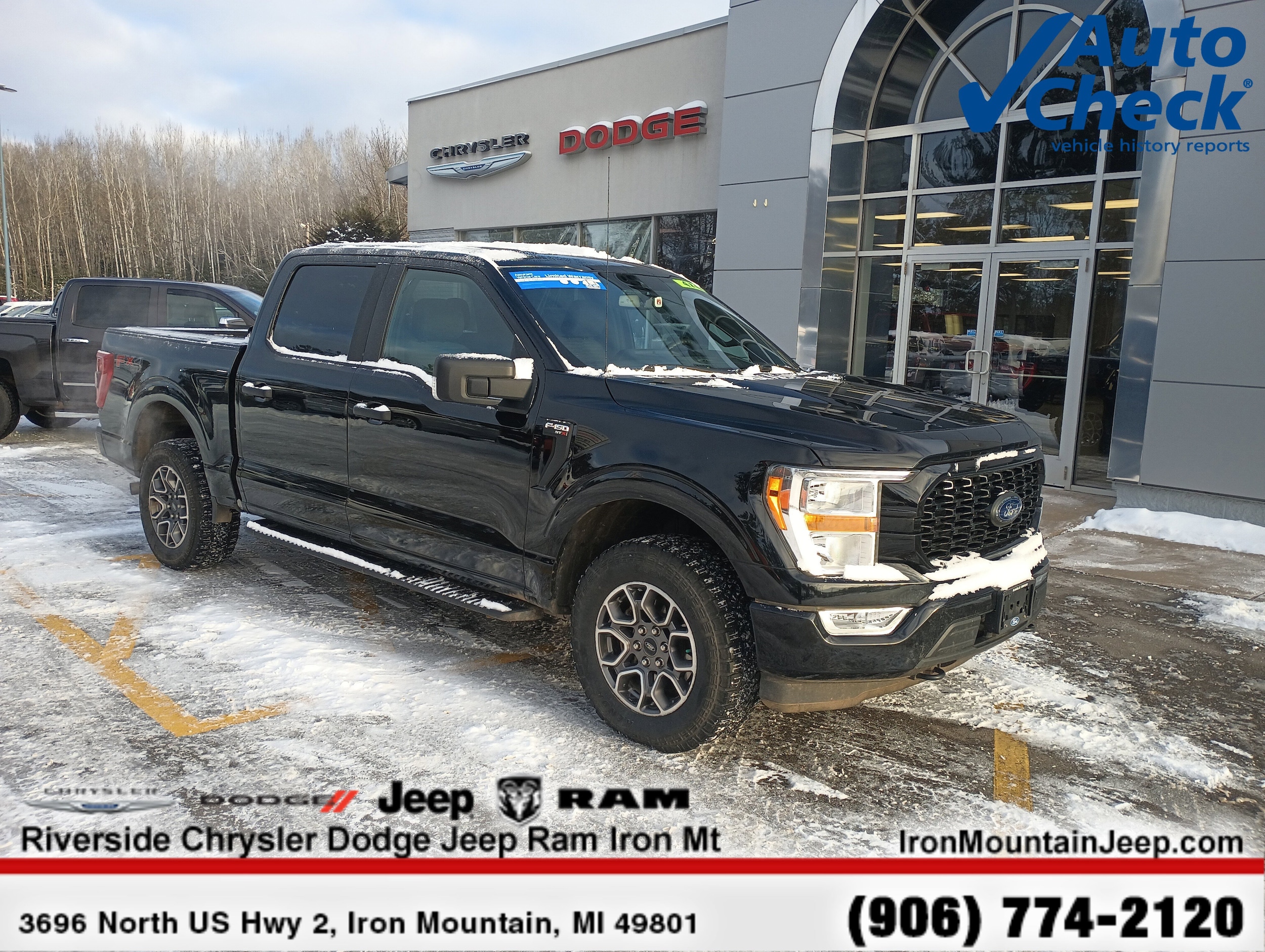 2021 Ford F-150 XL's photo