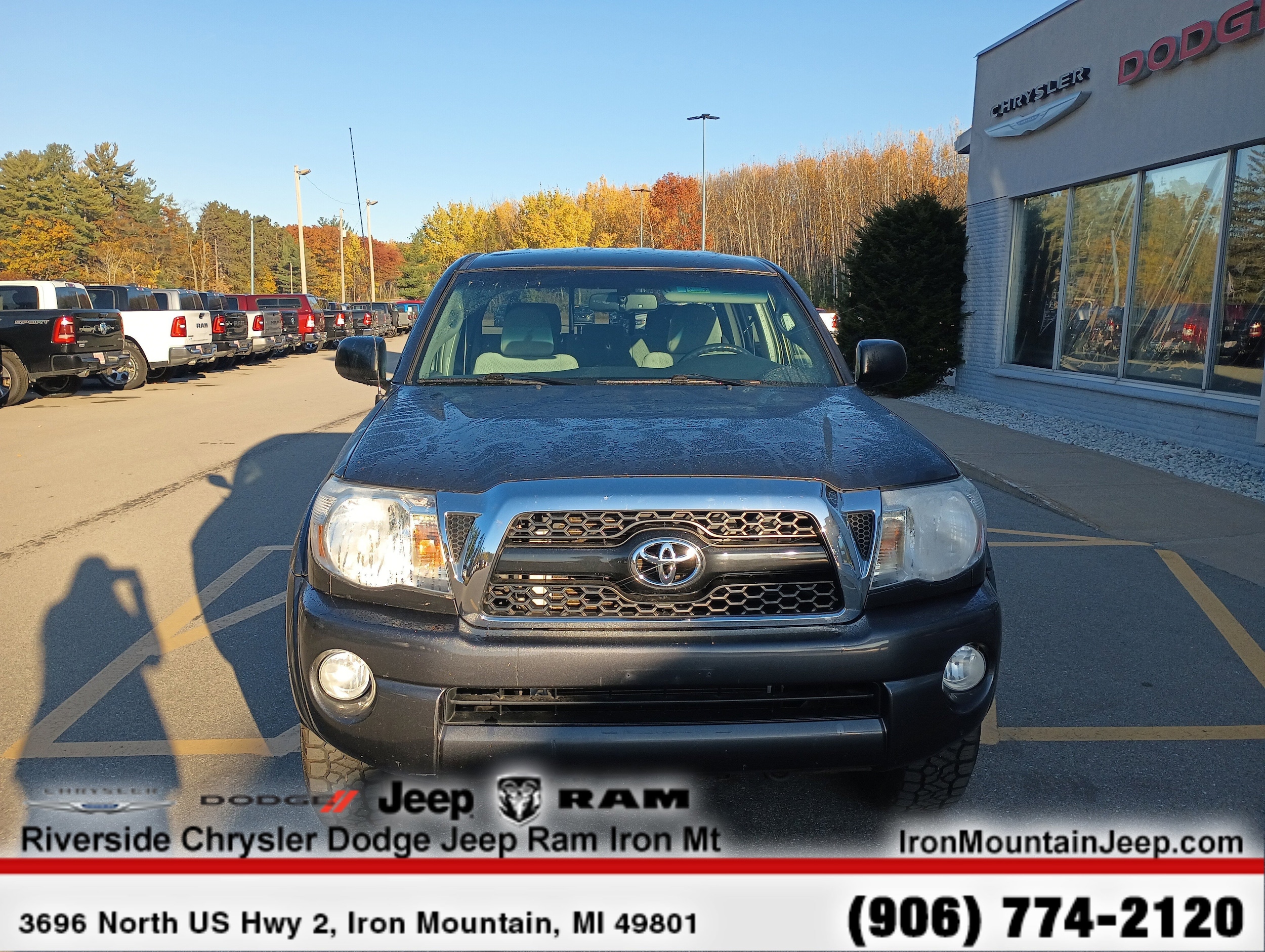 Used 2011 Toyota Tacoma Base with VIN 3TMLU4EN2BM080821 for sale in Iron Mountain, MI