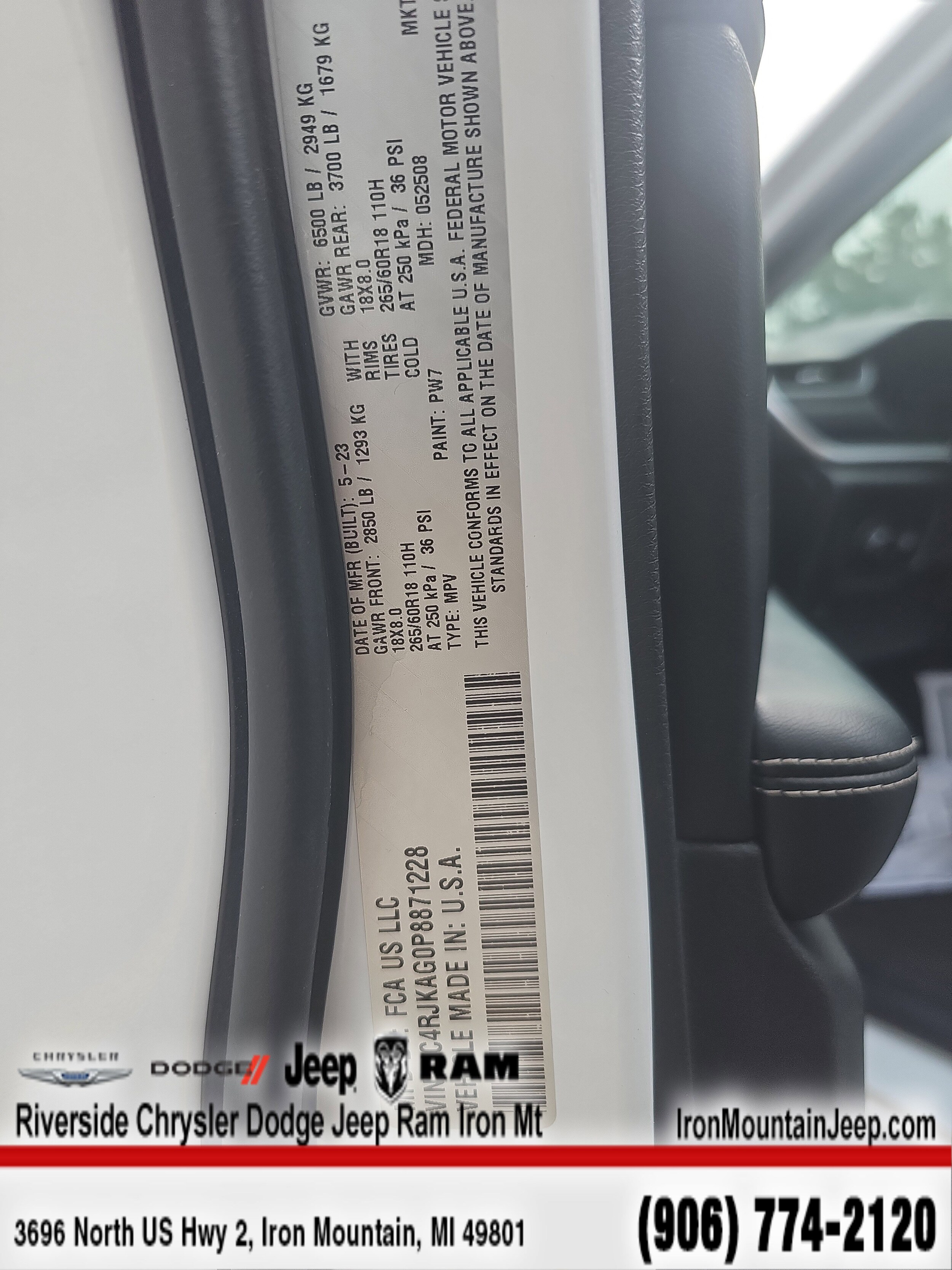 2023 Jeep Grand Cherokee L Laredo - Photo 14