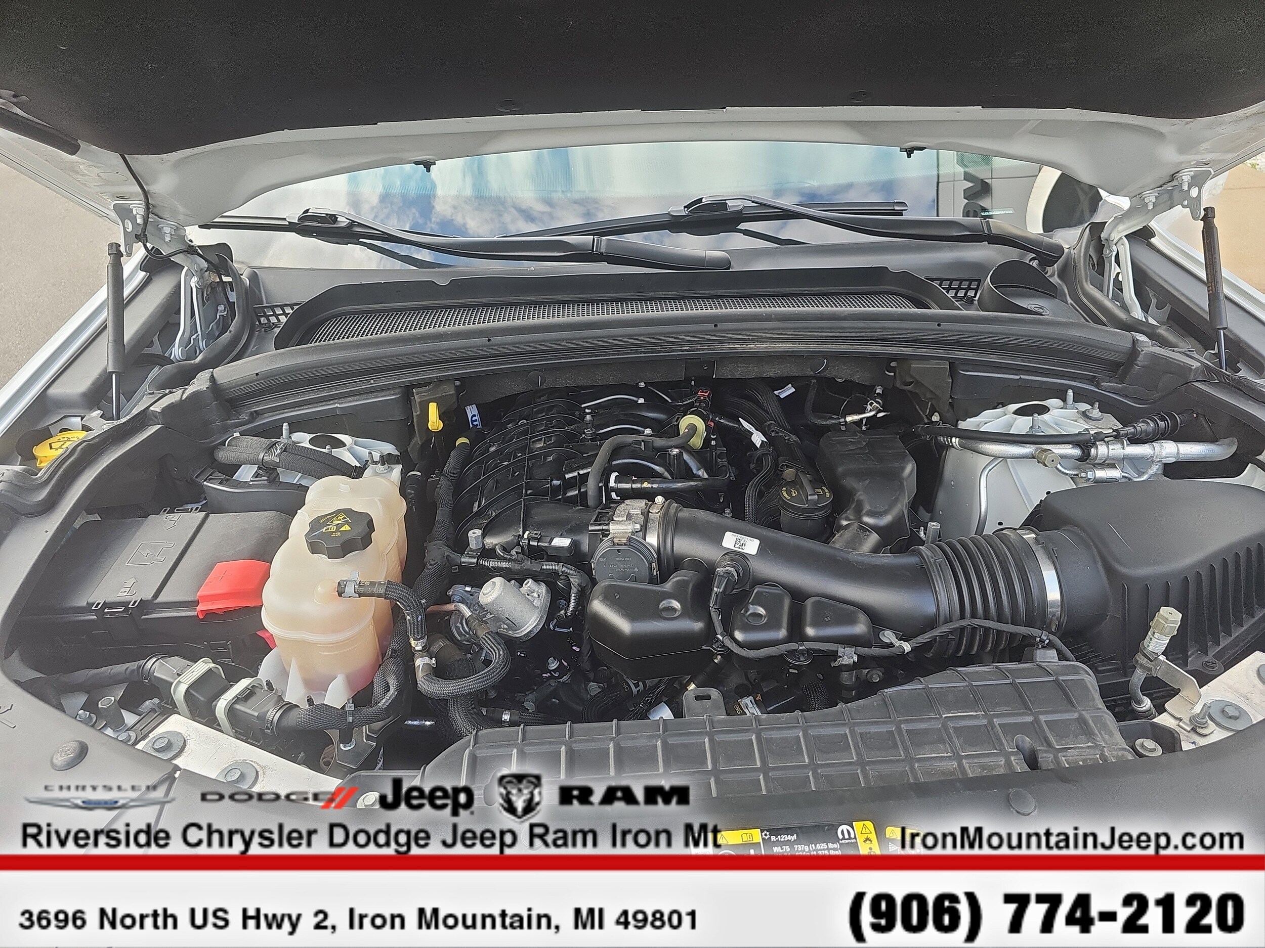 2023 Jeep Grand Cherokee L Laredo - Photo 13