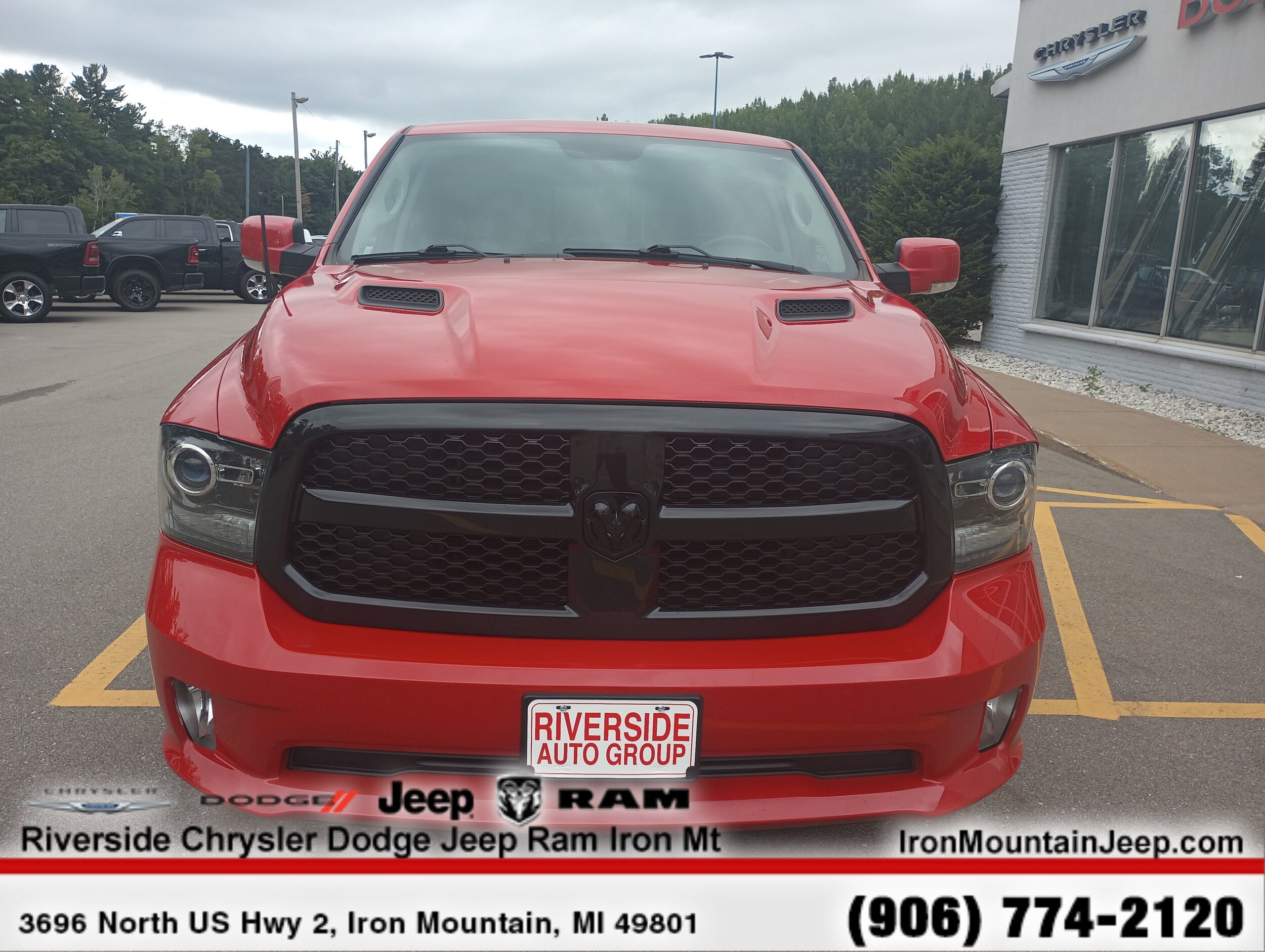 2017 Ram 1500 Sport photo 2