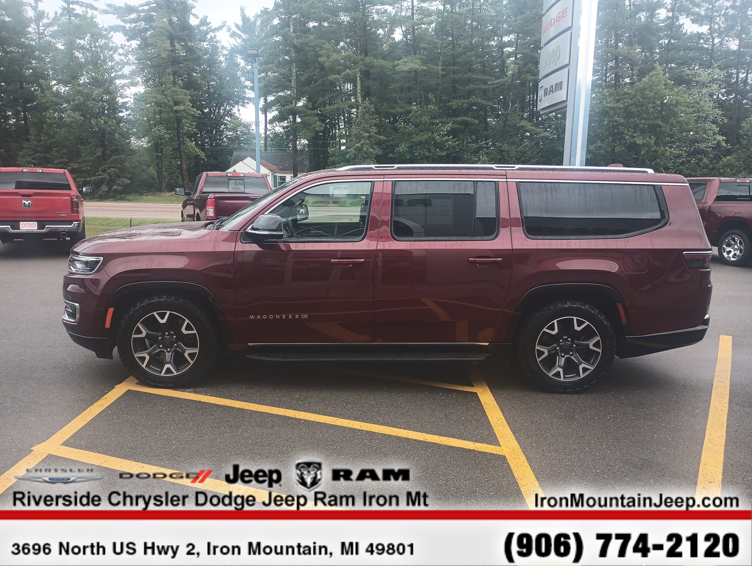 2023 Jeep Wagoneer L Series III photo 4