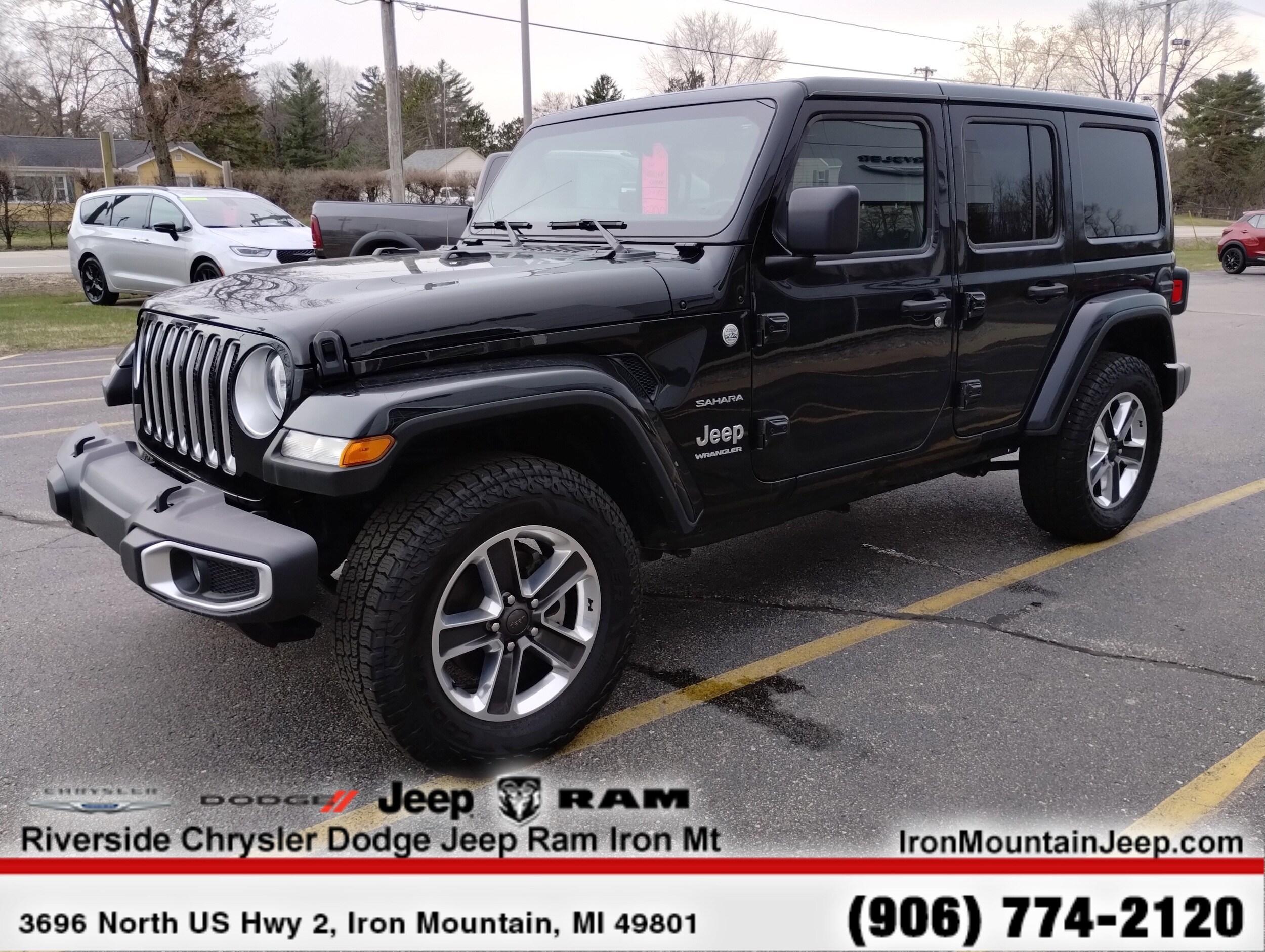 2023 Jeep Wrangler Sahara photo 3