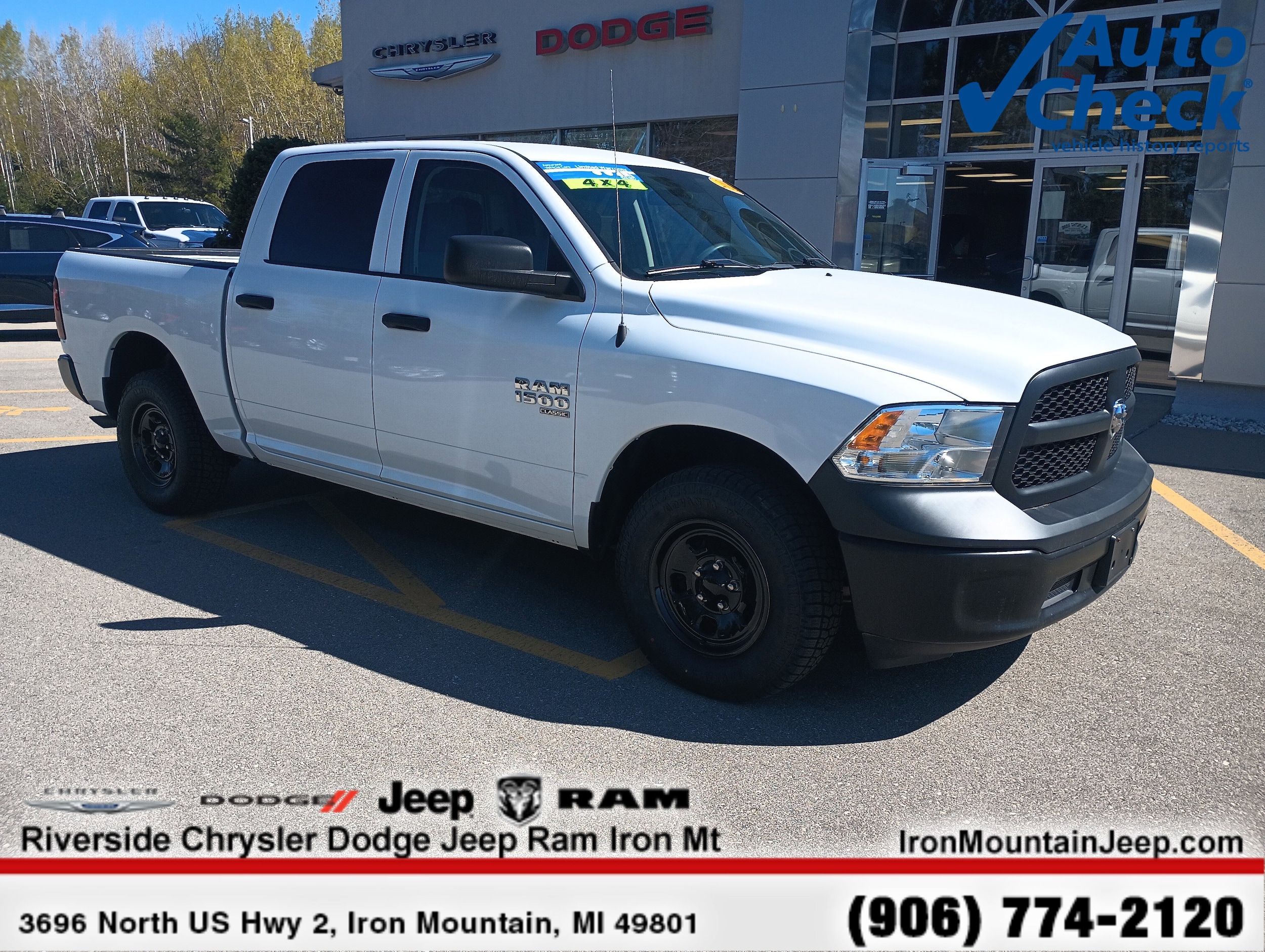 2022 RAM 1500 Classic Tradesman 4x4 Crew Cab 5'7's photo