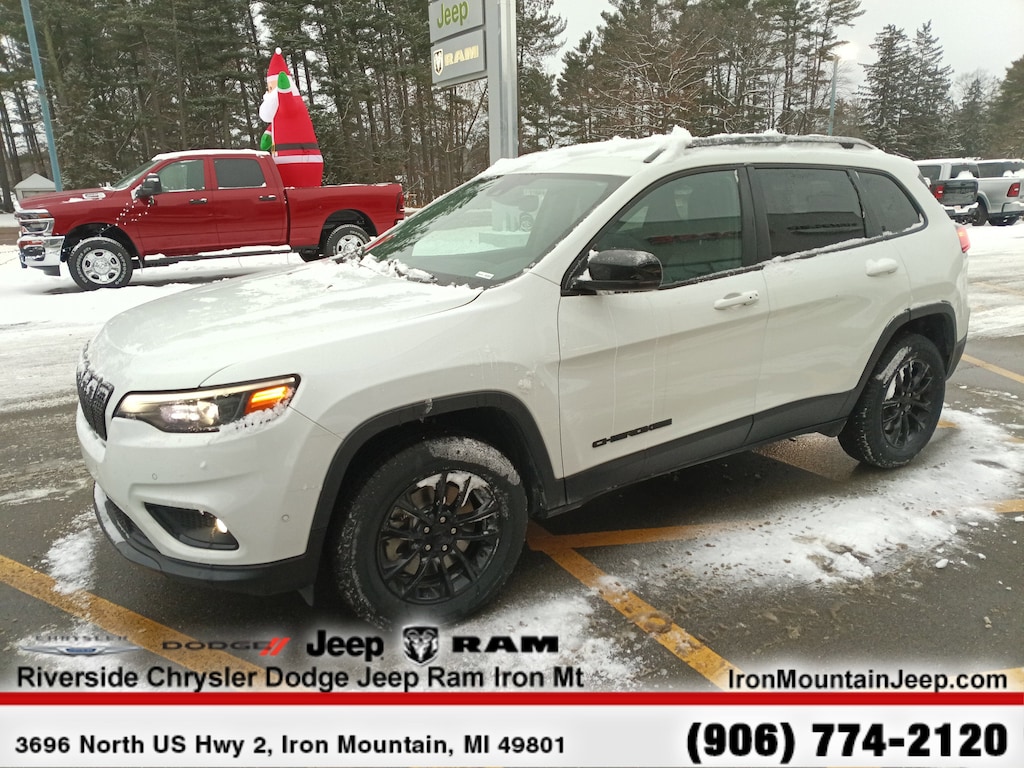 Certified 2023 Jeep Cherokee Altitude Lux SUV