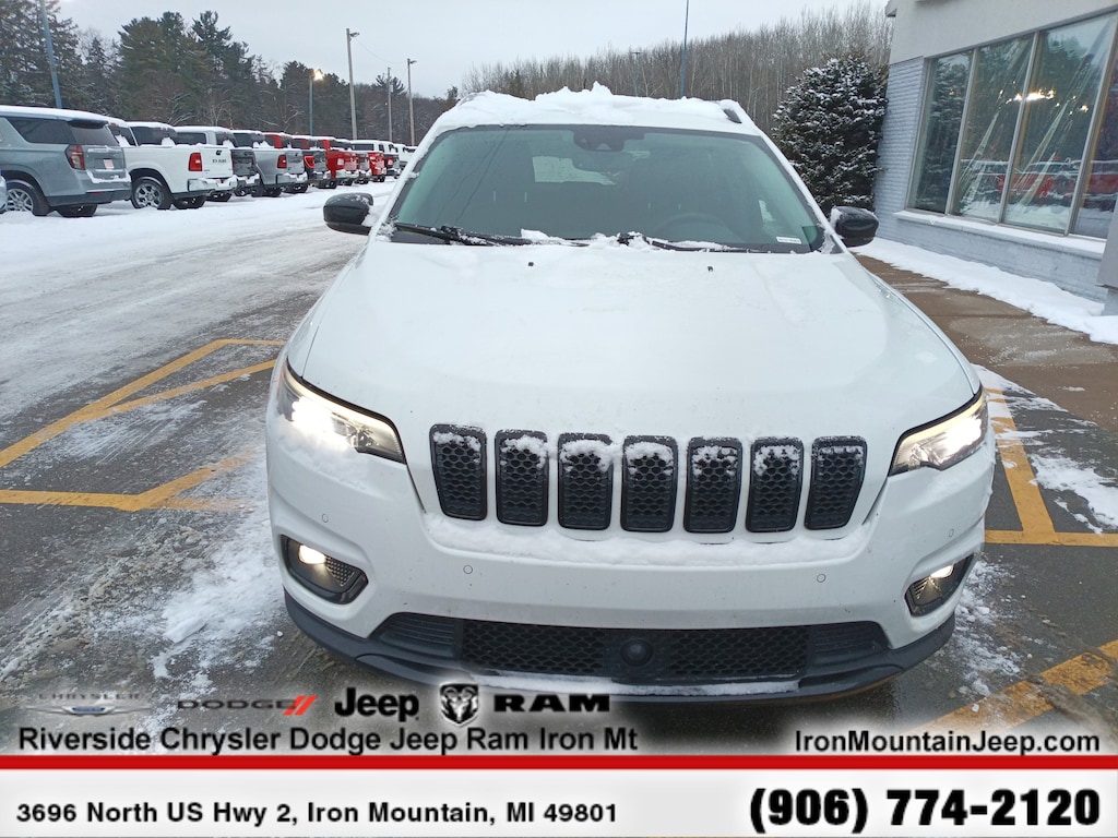 Certified 2023 Jeep Cherokee Altitude Lux SUV