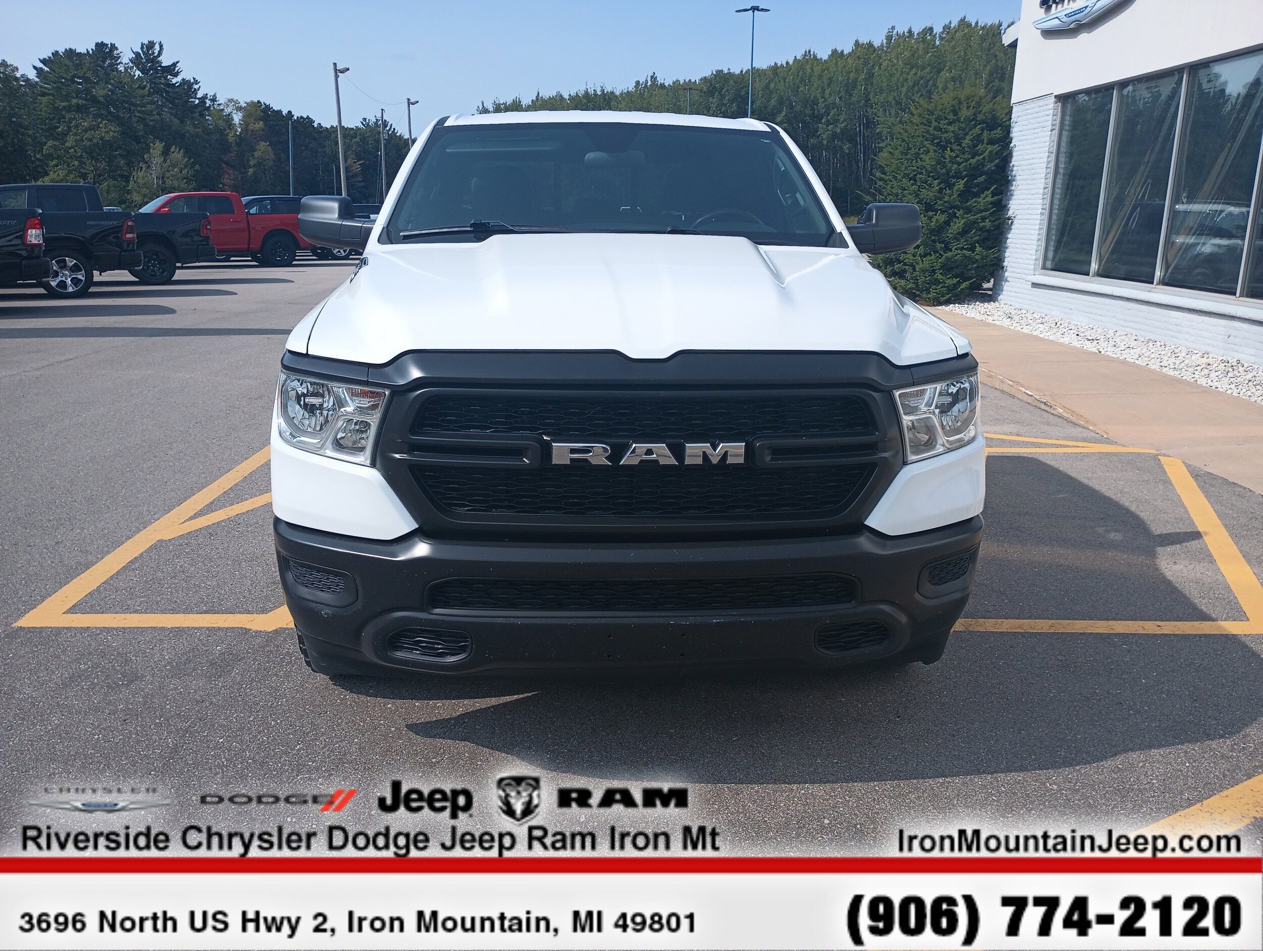 2022 Ram 1500 Tradesman photo 2