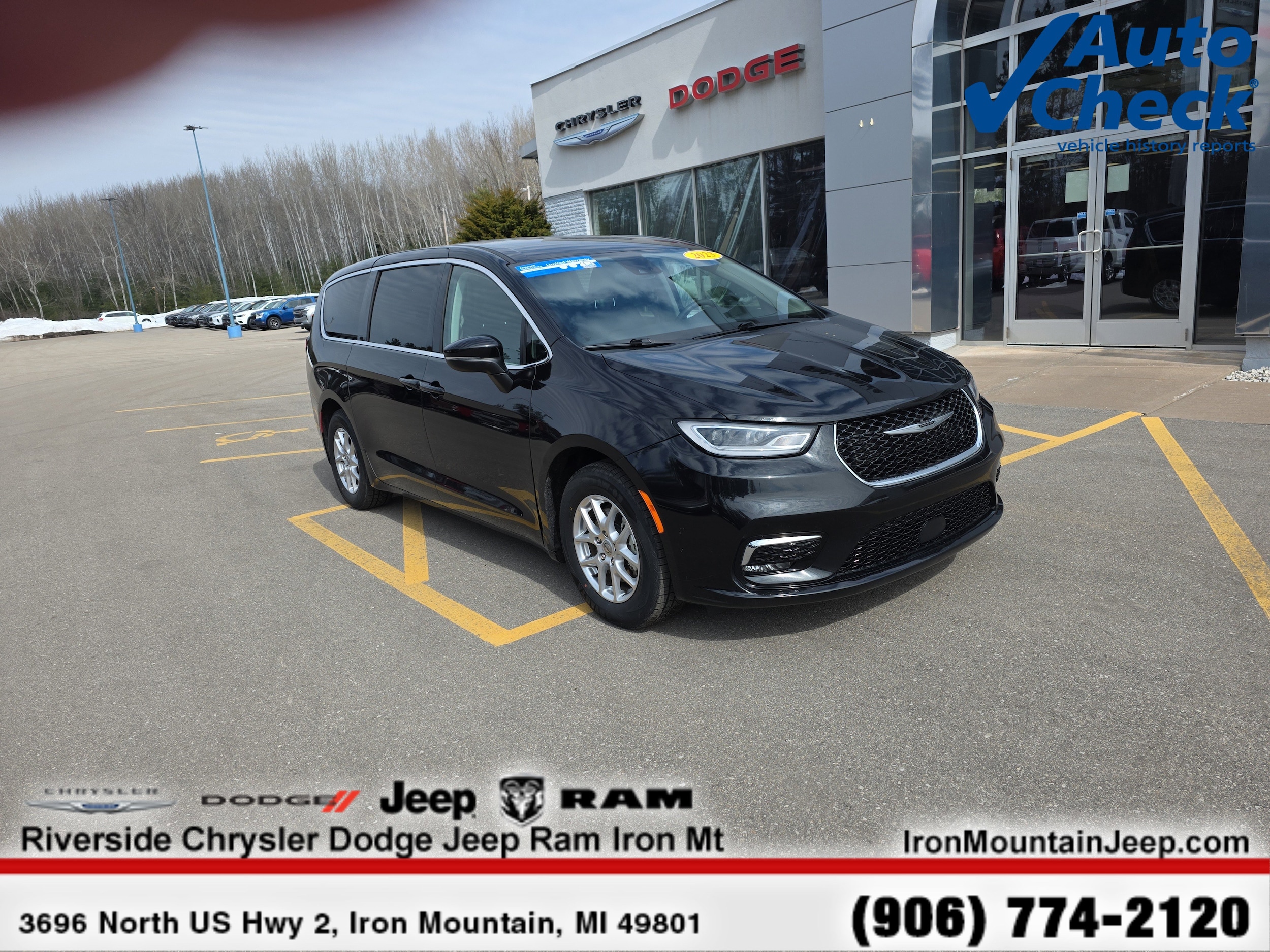 2023 Chrysler Pacifica Touring L