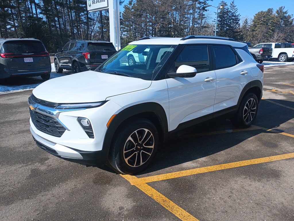 Used 2025 Chevrolet Trailblazer LT SUV