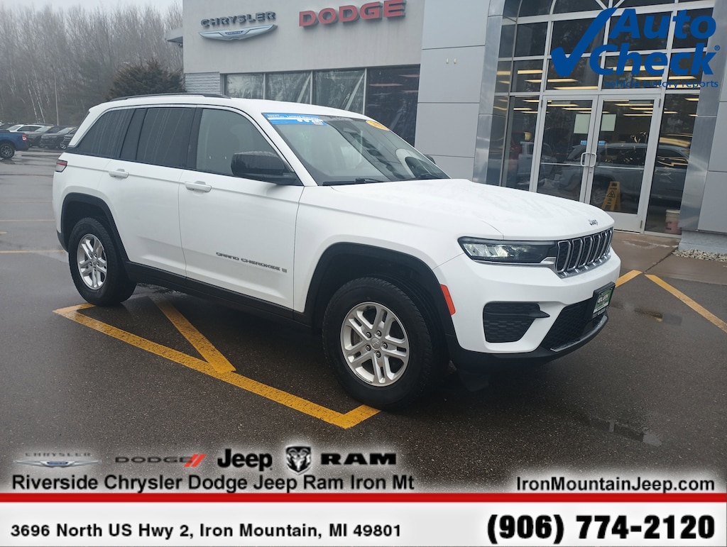 Used 2023 Jeep Grand Cherokee Laredo SUV