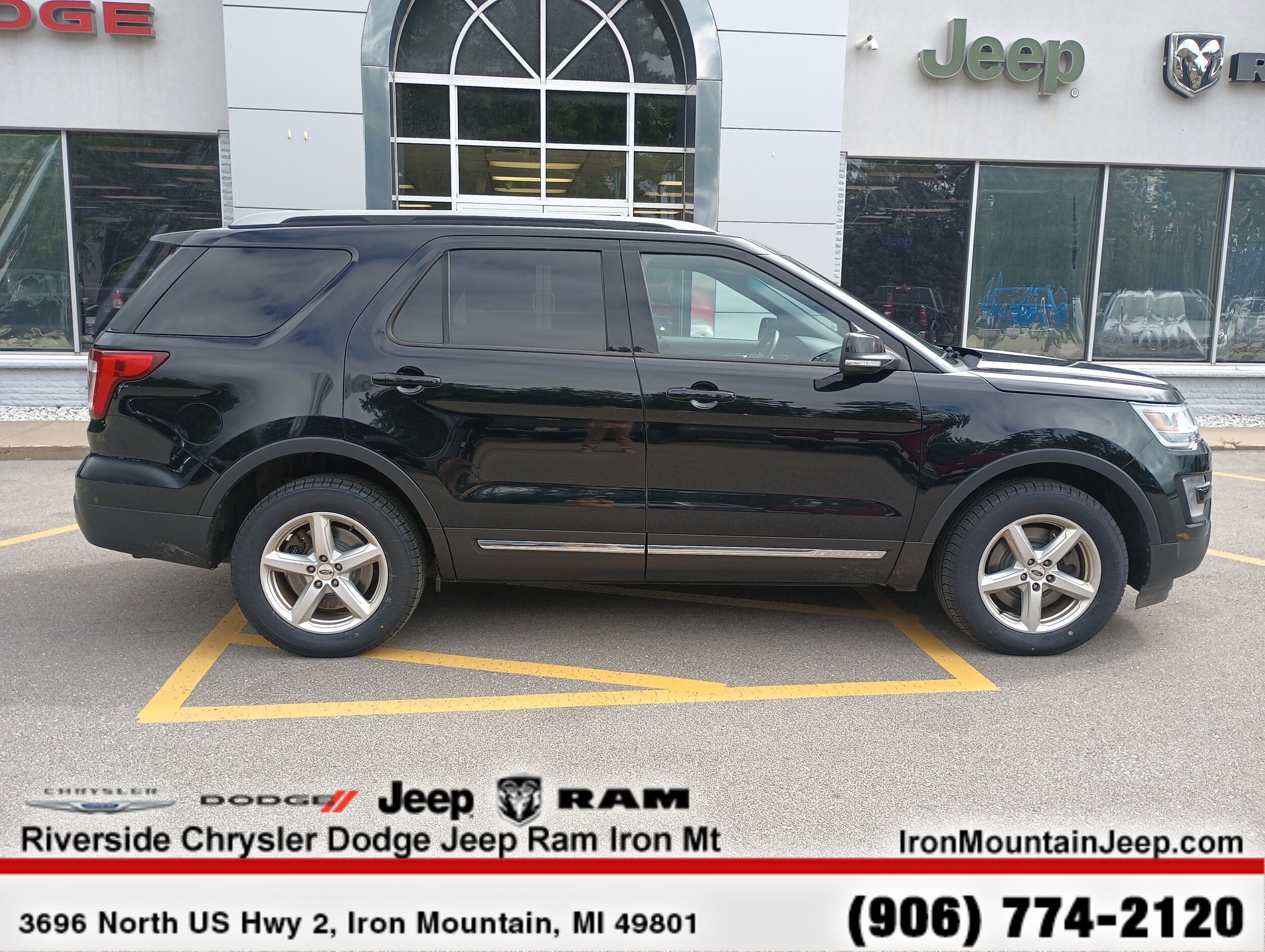 2016 Ford Explorer XLT - Photo 10