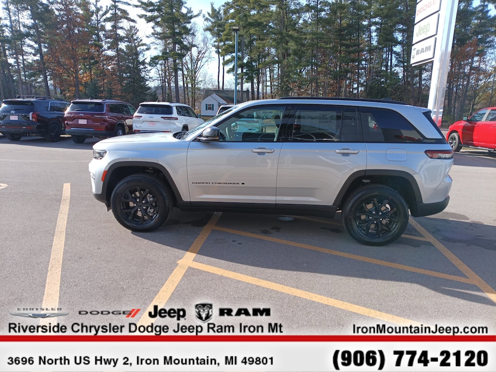 New 2025 Jeep Grand Cherokee Altitude X Sport Utility