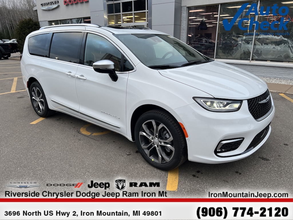 New 2026 Chrysler Pacifica Pinnacle Passenger Van