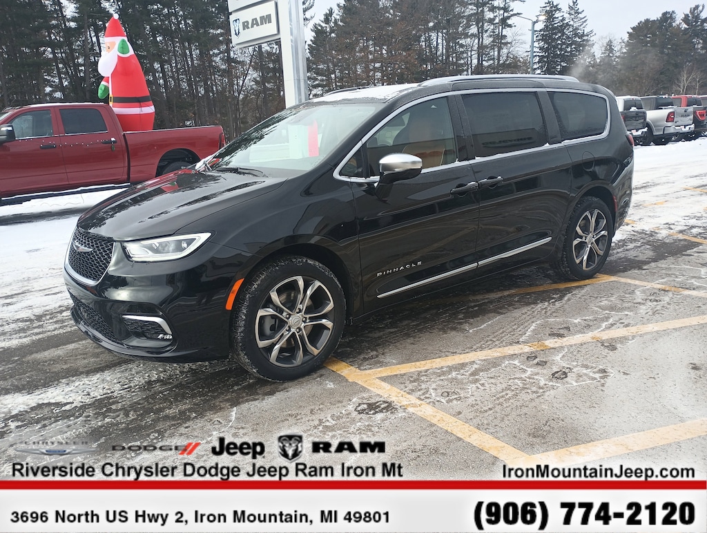 New 2026 Chrysler Pacifica Pinnacle Passenger Van