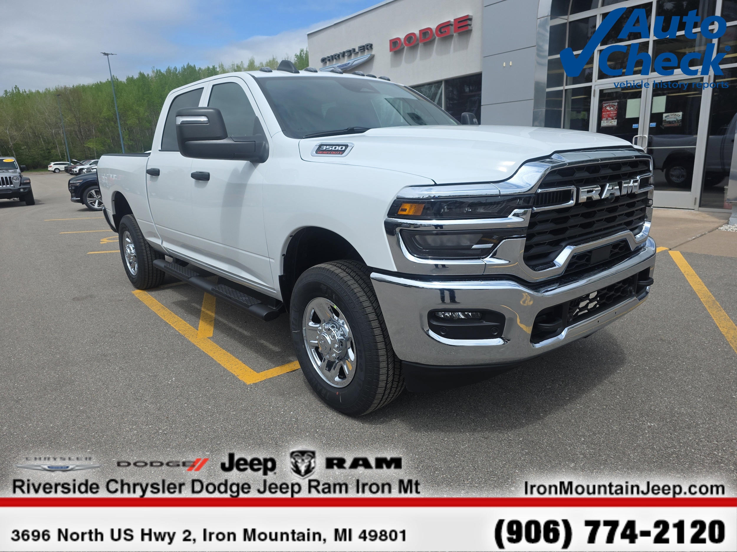 2026 RAM 3500 Tradesman 4X4 Crew Cab SWB's photo