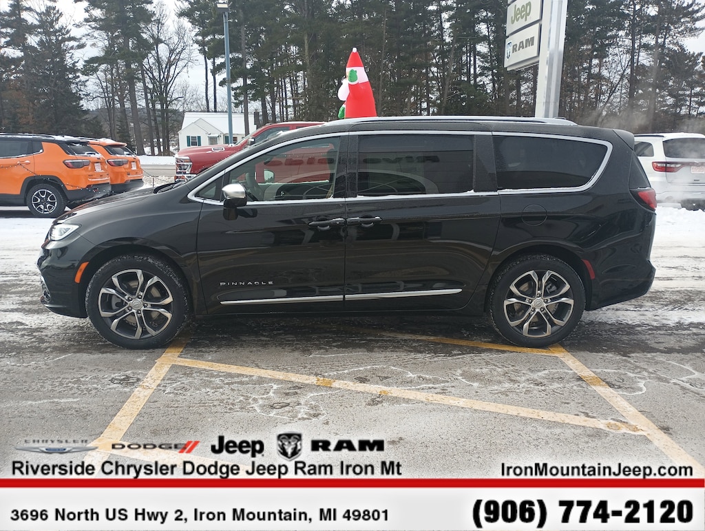 New 2026 Chrysler Pacifica Pinnacle Passenger Van