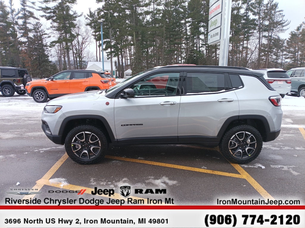 New 2026 Jeep Compass Trailhawk Sport Utility
