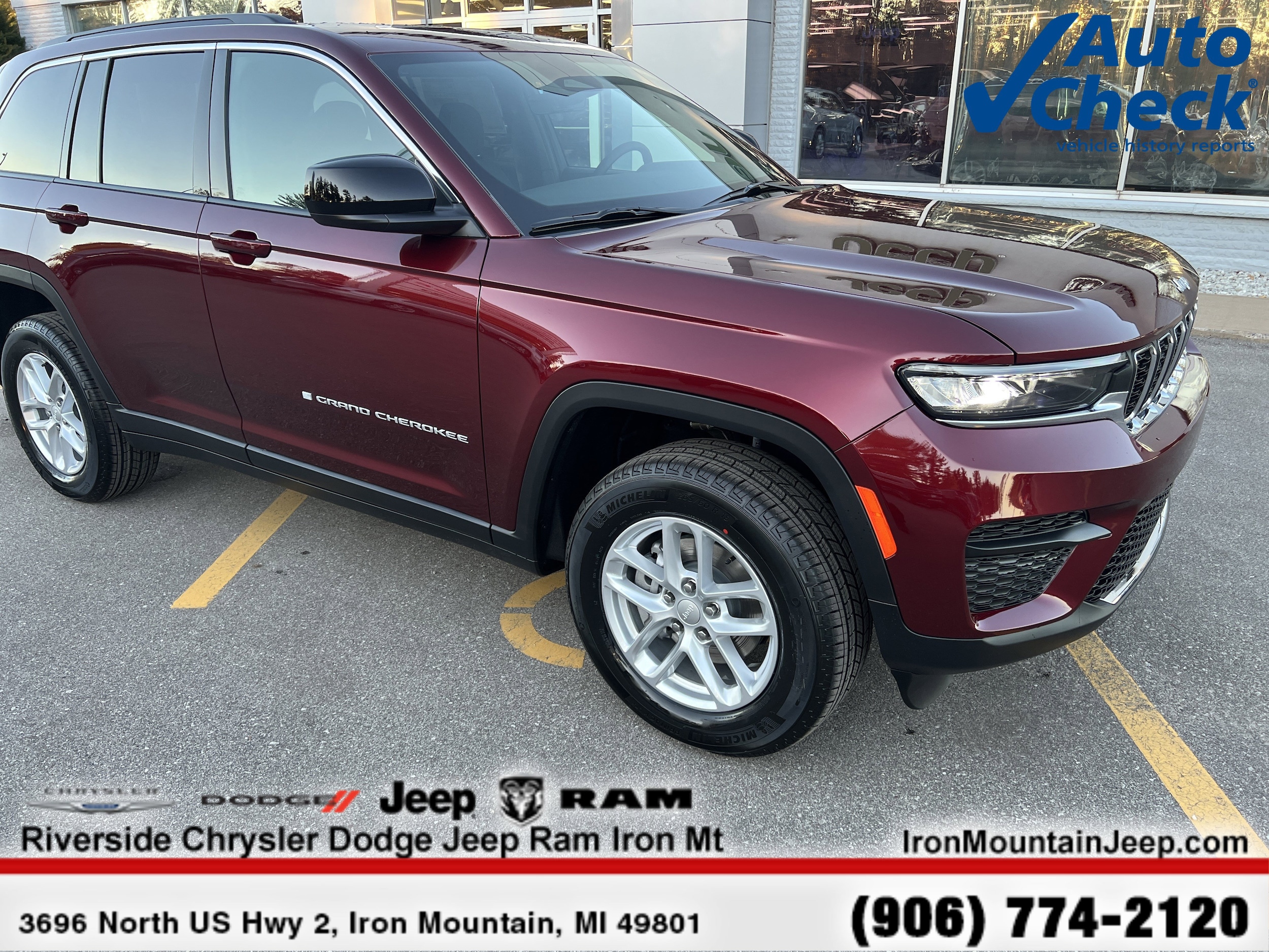 2025 Jeep Grand Cherokee Laredo's photo