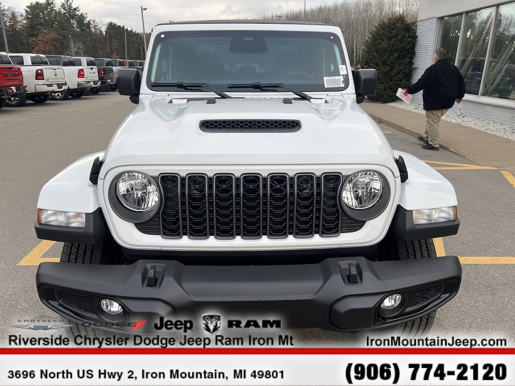 New 2026 Jeep Gladiator Sport S Pickup